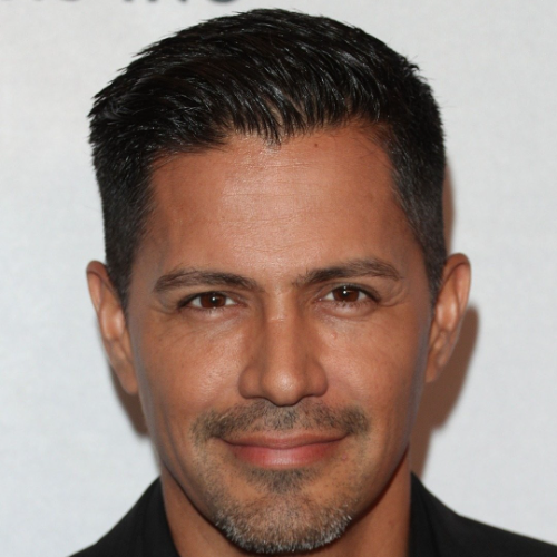 Jay Hernandez