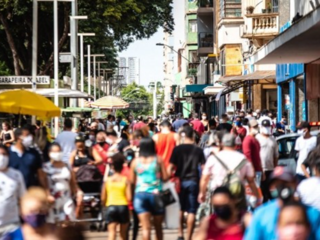 Feriado em Ribeirão Preto: saiba o horário de atendimento do comércio no dia 15