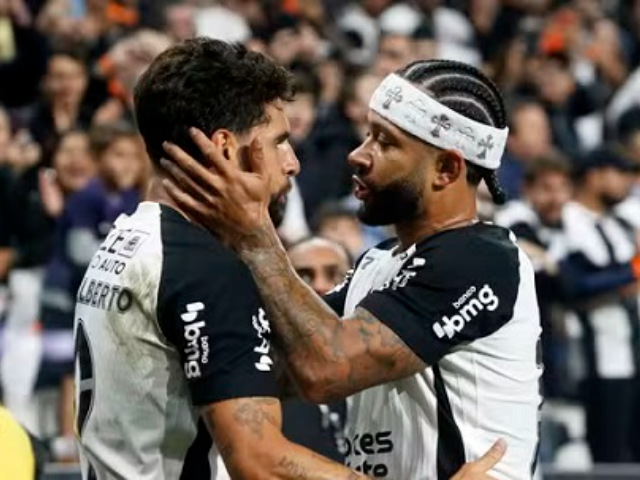 Memphis e Yuri decidem, e Corinthians vence clássico para igualar pontuação do São Paulo