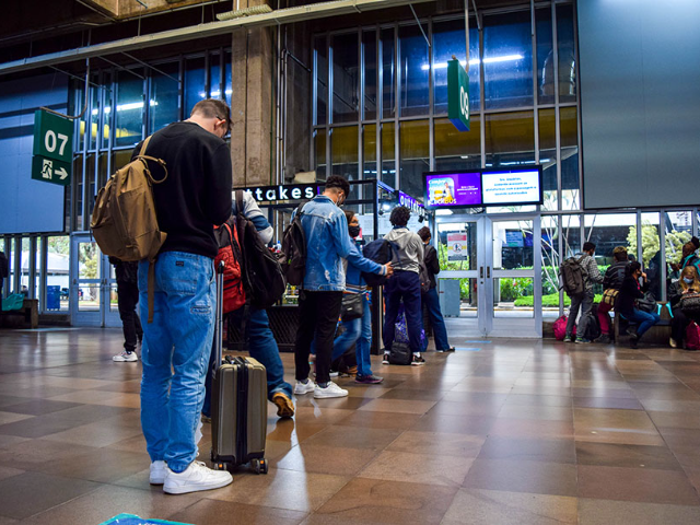 Movimento no terminal de Ribeirão Preto deve chegar a 30 mil passageiros no feriado